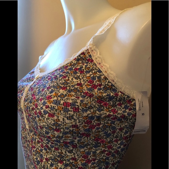 OLD NAVY LACED SPAGHETTI STRAPS TANK TOP Sz XS - Picture 8 of 12